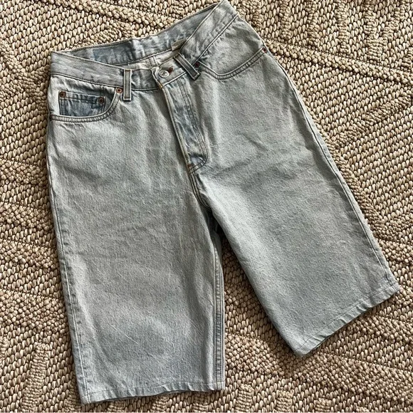 Vintage Levi’s Y2K denim Jean shorts Jorts - Picture 2 of 9